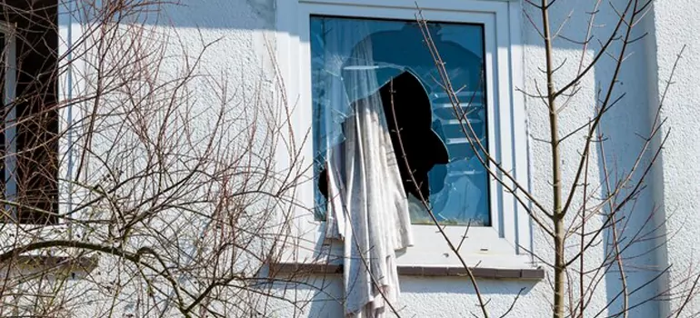 Storm Window Installation Contractors in Brandon, FL