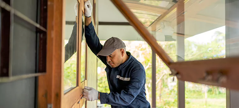Double Hung Vinyl Window Sash Replacement in Brandon, FL